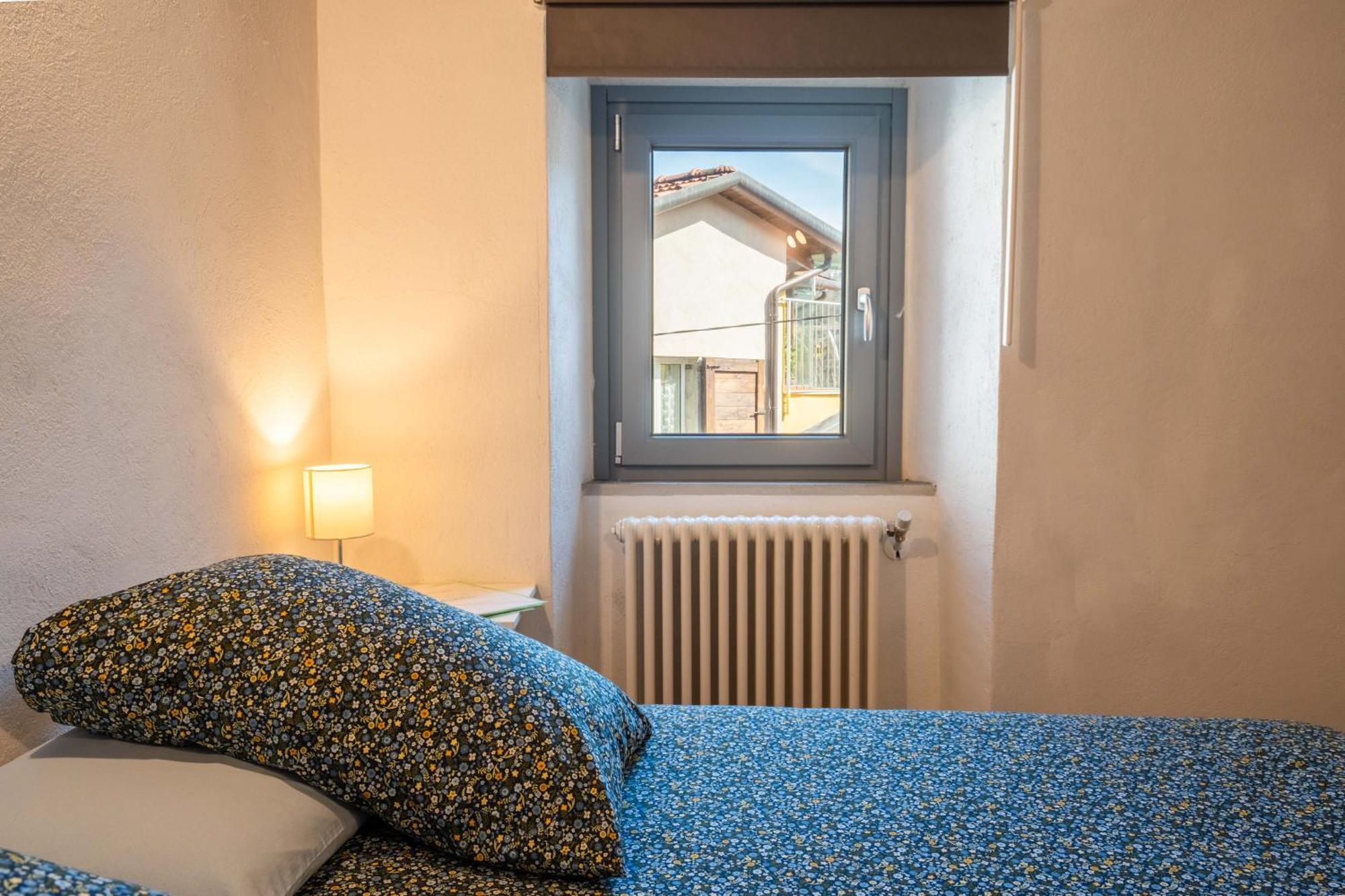 Le Case Nel Borgo Фивиццано Экстерьер фото